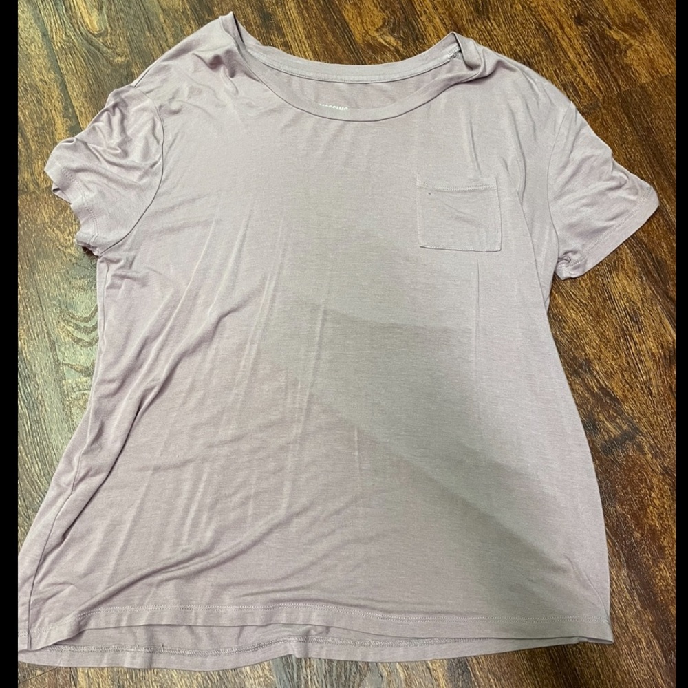 Cute Mossimo Pocket T shirt!